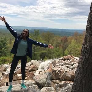 Meet your Posher, Najla